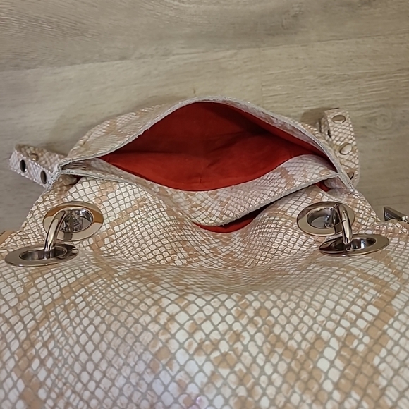 Hammitt Corey Crossbody cream snakeskin embossed bag - Picture 9 of 12
